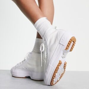 BNWT Adidas Nizza Trek W Sneakers - Women’s Size 8 - White/Gum Sole